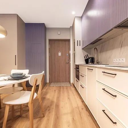 Vanagupes Park Apartments, By Cohost *