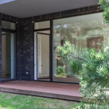 Vanagupes Park Apartments, By Cohost *