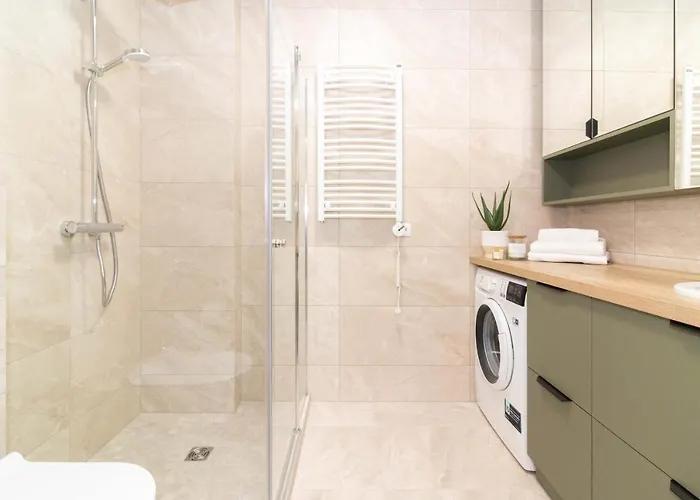 Vanagupes Park Apartments, By Cohost パランガ