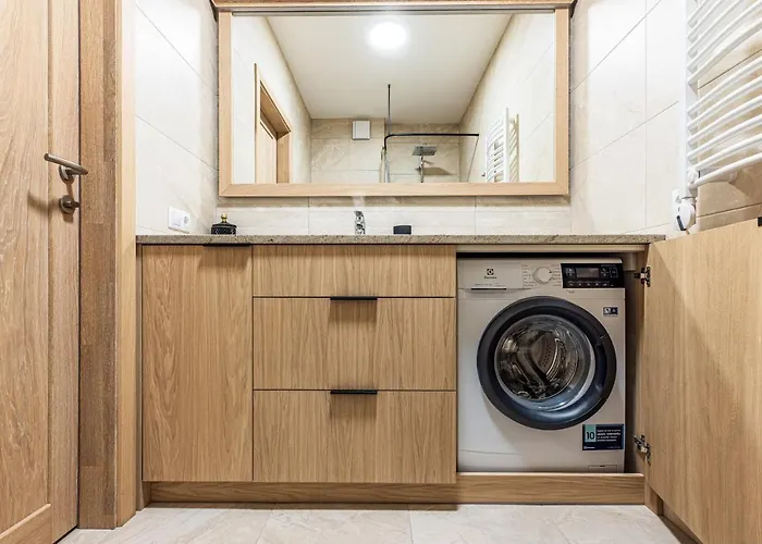 Vanagupes Park Apartments, By Cohost *